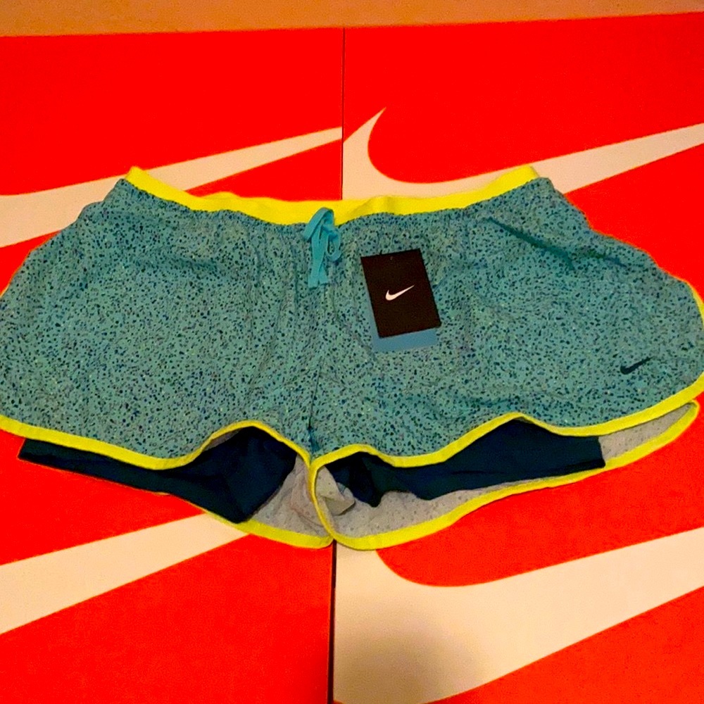 NWT Dry fit Nike extra large short